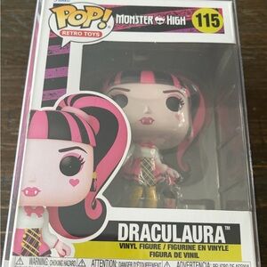 pop Draculaura Vinyl Figure - Pink & Black